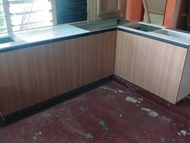New L-shaped kitchen cabinetry