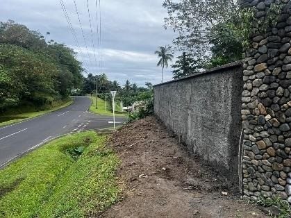 Engineered fence wall