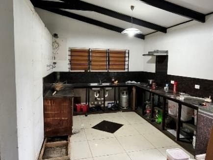Kitchen cabinets
